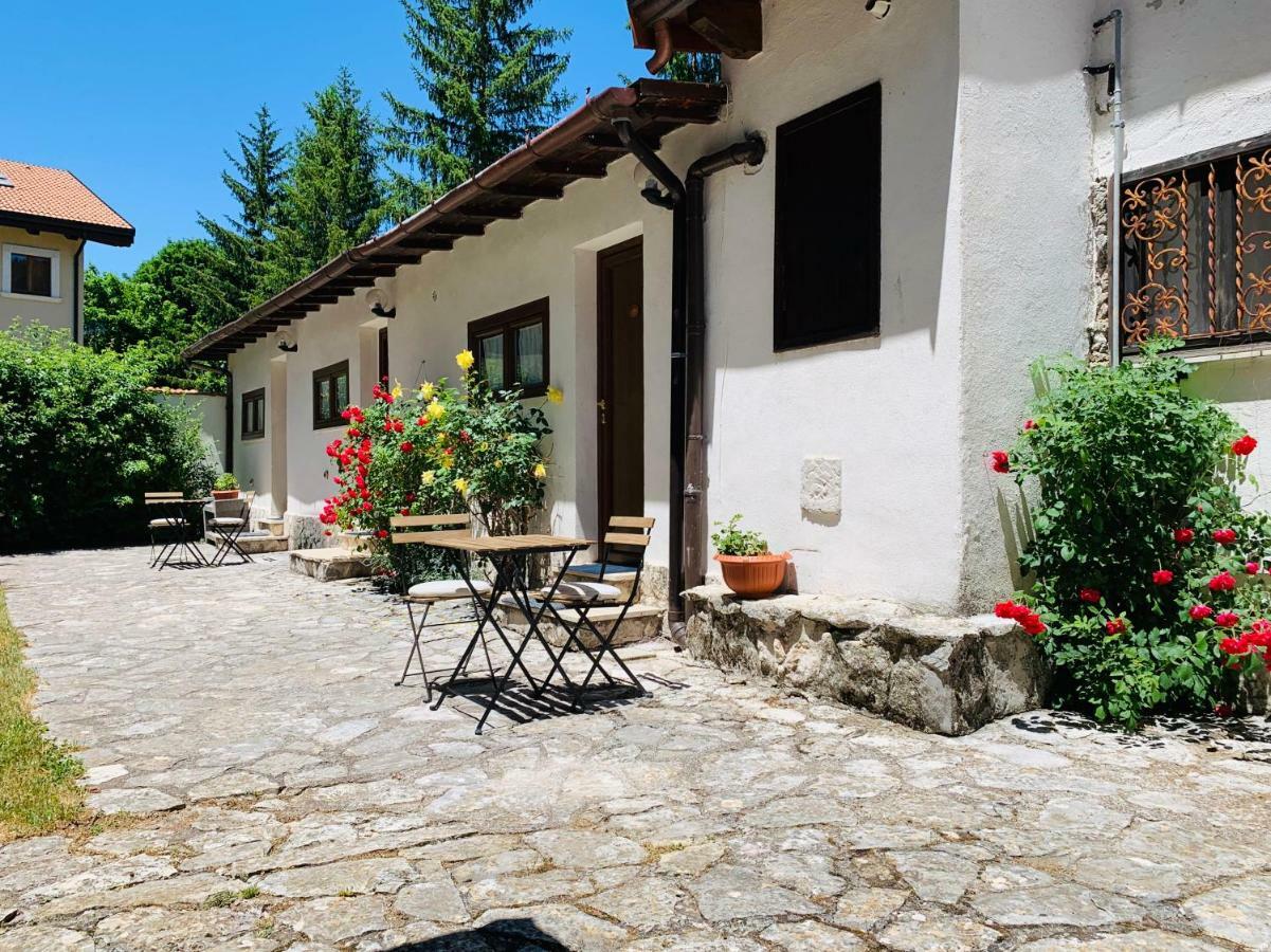 Villa Dei Pini Пескассероли Экстерьер фото